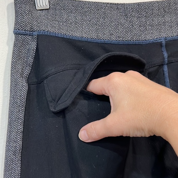 Lululemon Kung Fu Pant Black Herringbone Size M - Picture 16 of 16